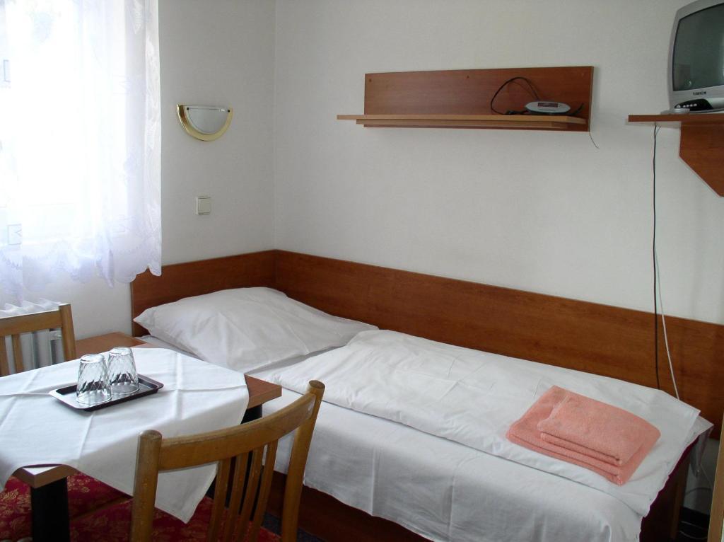 Lazensky Lecebny Dum Praha Hotel Luhačovice Szoba fotó
