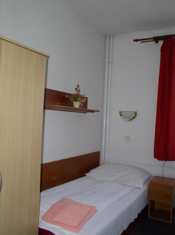 Lazensky Lecebny Dum Praha Hotel Luhačovice Szoba fotó