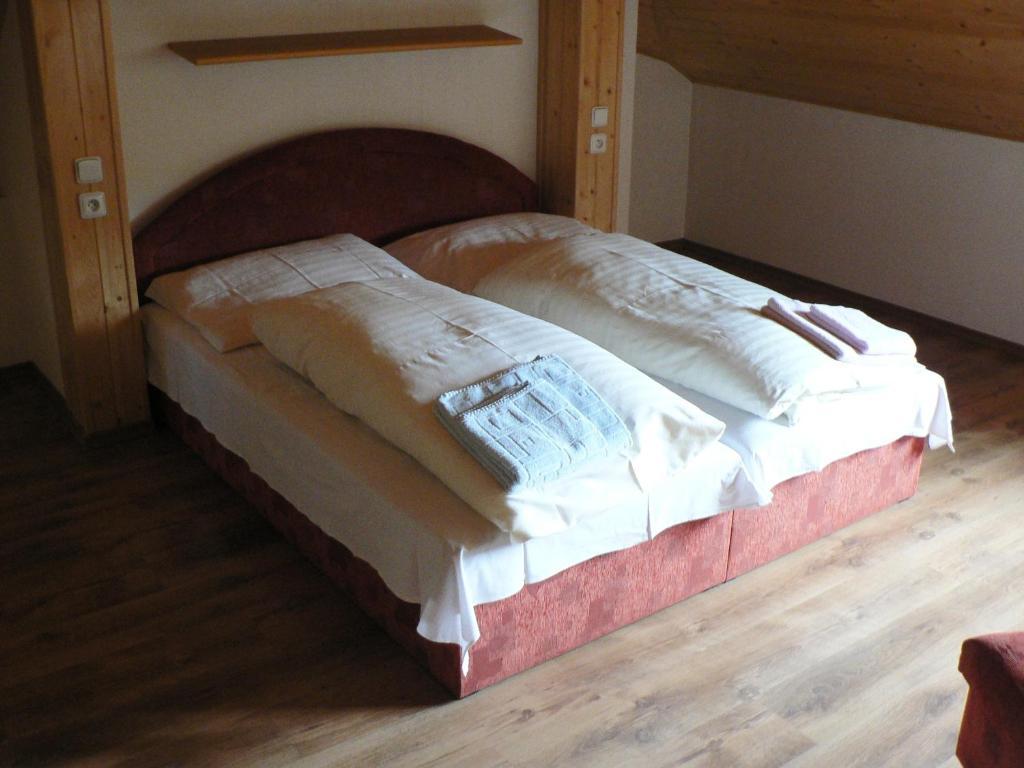 Lazensky Lecebny Dum Praha Hotel Luhačovice Szoba fotó